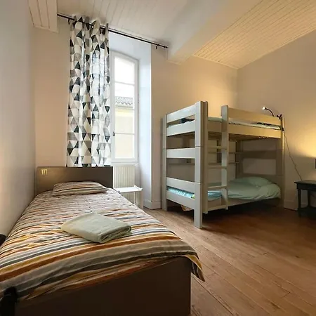 Holiday home Maison Spacieuse A 15 Minutes De Belves *